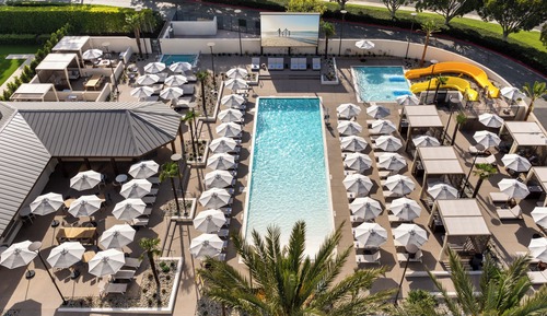 Zimmer, 1 King-Bett, Poolblick (Juliet Balcony)