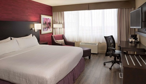 Standardzimmer, 1 King-Bett (Airport View)