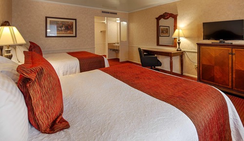 Standardzimmer, 2 Doppelbetten, Nichtraucher, Kühlschrank und Mikrowelle