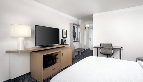 Standardzimmer, 1 Queen-Bett, barrierefrei (Comm, Roll Shwr)