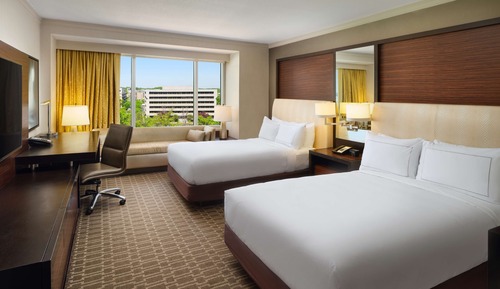 Zimmer, 2 Doppelbetten, Stadtblick