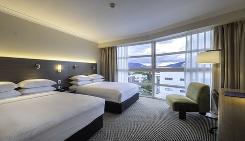 Deluxe-Zimmer, 2 Doppelbetten, Bergblick