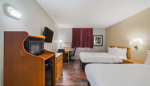 Zimmer, 2 Queen-Betten, Nichtraucher