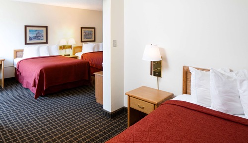 Zimmer, 2 Doppelbetten