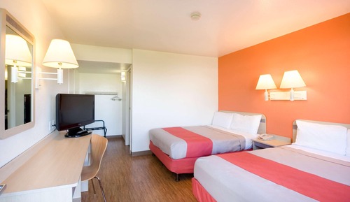 Deluxe-Zimmer, 2 Doppelbetten, Nichtraucher, Kühlschrank und Mikrowelle