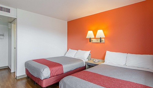 Standardzimmer, 2 Doppelbetten, barrierefrei, Nichtraucher