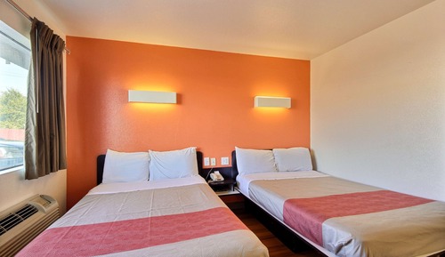 Deluxe-Zimmer, 2 Doppelbetten, Nichtraucher, Kühlschrank