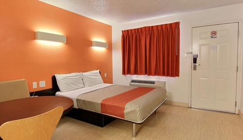Deluxe-Zimmer, 1 Queen-Bett, Nichtraucher, Kühlschrank
