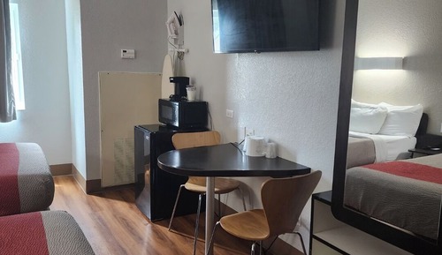 Premium-Zimmer, 2 Doppelbetten, Nichtraucher, Kühlschrank und Mikrowelle