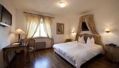 Dreibettzimmer