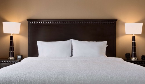 King, Zimmer, Kühlschrank und Mikrowelle