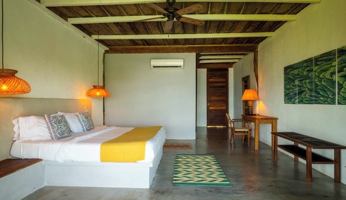 Superior-Suite, 1 King-Bett, Meerblick