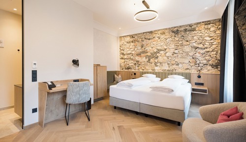 Traditional-Dreibettzimmer