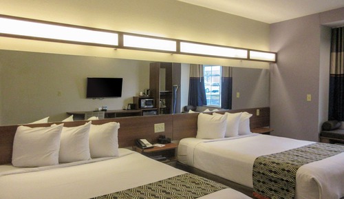 Zimmer, 2 Queen-Betten, barrierefrei, Nichtraucher