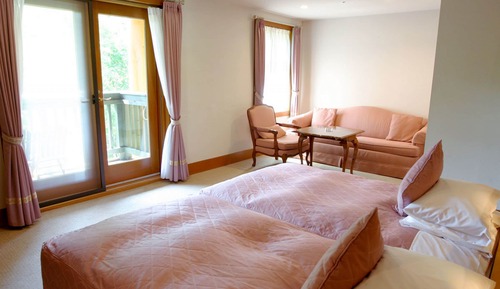 Deluxe-Dreibettzimmer (Hollywood Twin with Extra Bed)