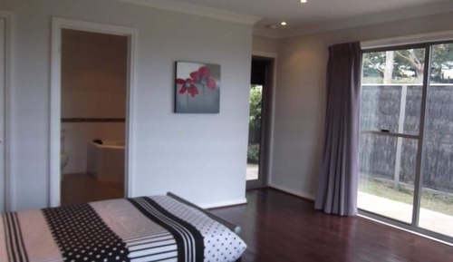 Standard-Suite, 1 Schlafzimmer, Nichtraucher, Balkon (Courtyard Room)
