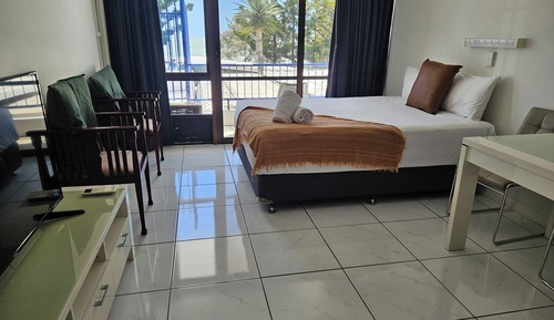 Standard-Studio, 1 Queen-Bett