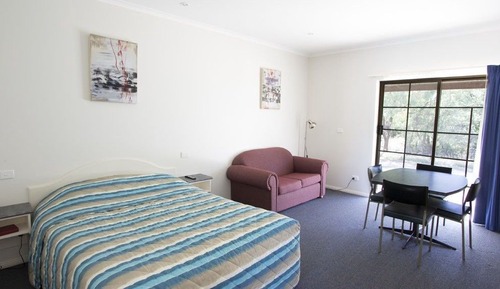 Standard-Suite, 1 Schlafzimmer, Nichtraucher (Twin / Double Room)