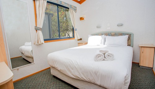 Standard-Ferienhütte, 2 Schlafzimmer, Nichtraucher, Kochnische (Standard Cabin   -Q4B)