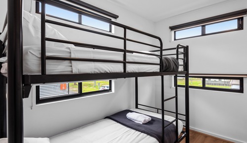 Superior-Ferienhütte, 3 Schlafzimmer (Riverside - Sleeps 6)