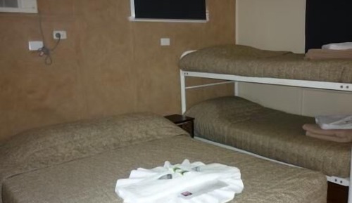 Familienzimmer, Nichtraucher, Balkon (Family Motel Room)
