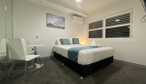 Basic-Zimmer, 1 Queen-Bett