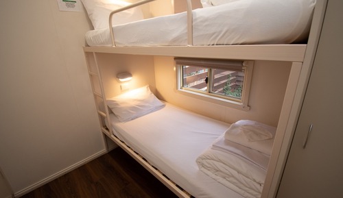 Standard-Ferienhütte, 2 Schlafzimmer, Nichtraucher, Küche (Standard Cedar Cabins)