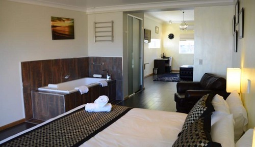 Deluxe-Studiosuite, Whirlpool, Seeblick