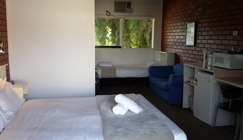 Standardzimmer, Nichtraucher, Kochnische (Deluxe Twin Suite)