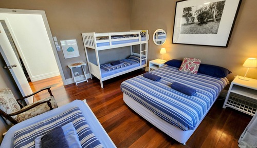 Familienzimmer (5 Beds)