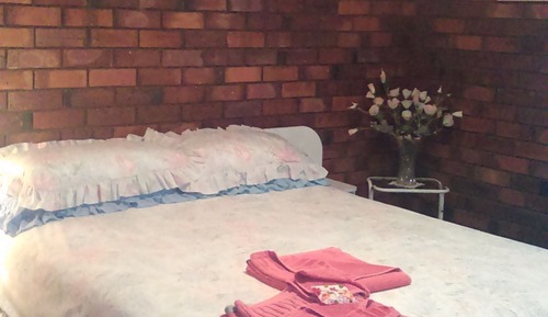 Standard-Suite, 1 Schlafzimmer, Nichtraucher, Gemeinschaftsbad (Queen room)