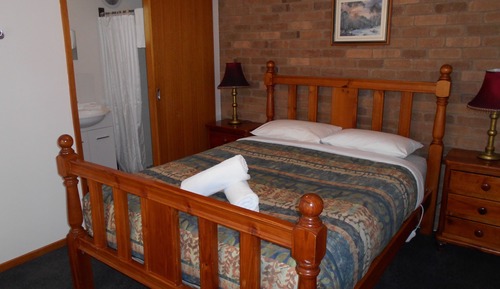Basic-Zimmer, 1 Queen-Bett, Nichtraucher, Bergblick