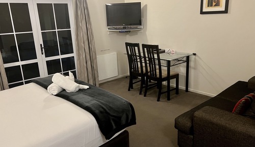 Standard-Studio, Hafenblick (Harbour View Suite)