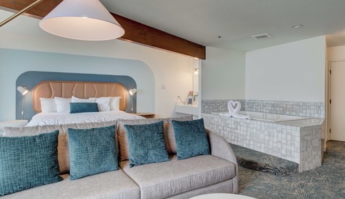 Deluxe-Suite, 1 King-Bett, Whirlpool, Meerblick (No Pets)