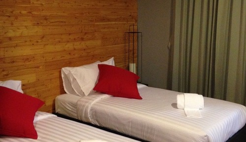 Zweibettzimmer (Loft Style Twin Room)