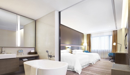 Zimmer, 2 Doppelbetten