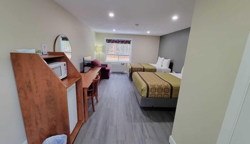 Zimmer, 2 Queen-Betten