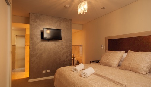 Luxury-Villa, 2 Schlafzimmer, 2 Bäder, zum Innenhof hin