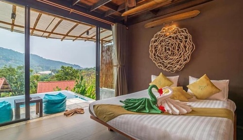 2 Bed Suite Pool Access