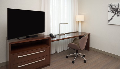 Suite, 1 Schlafzimmer (Mobility Accessible, Tub)