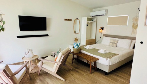 Deluxe-Studiosuite, eigener Pool, Poolblick