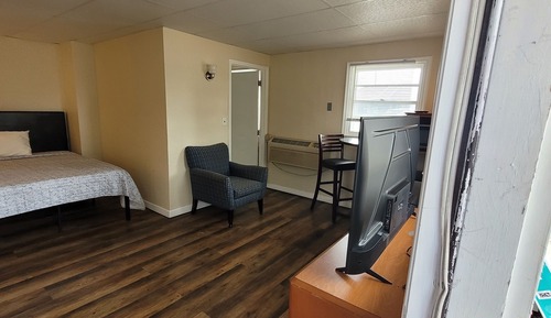 Zimmer, 1 King-Bett, Nichtraucher, Kühlschrank und Mikrowelle