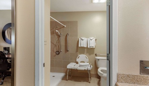 Zimmer, 2 Queen-Betten, barrierefrei, Nichtraucher