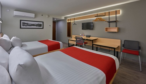 Zimmer, 2 Doppelbetten, Nichtraucher