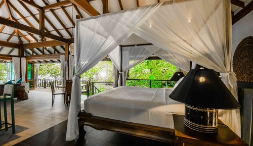 Romantische Villa, 1 King-Bett, eigener Pool, Strandnähe (Adult Only)