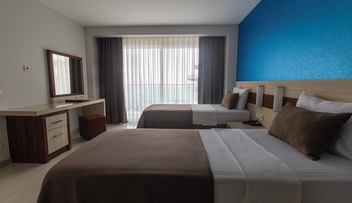 JUNIOR SUIT SEA VIEW