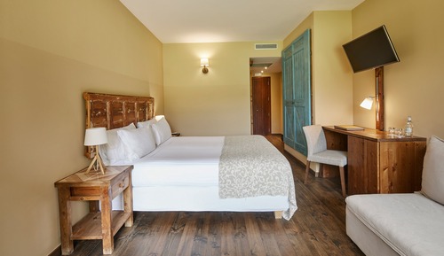 Superior-Doppelzimmer, zum Garten hin