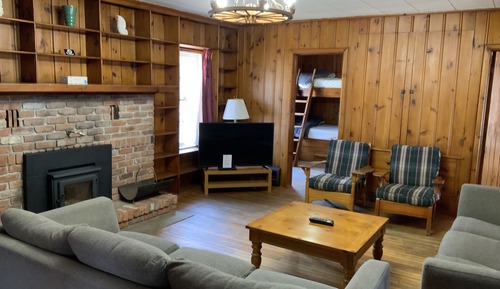 Standard-Ferienhaus, 3 Schlafzimmer, Kamin, Seeblick (Muskoka)