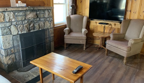 Standard-Ferienhütte, 2 Schlafzimmer, Kamin, Seeblick (Lookout)
