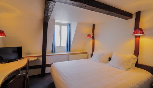 Superior-Doppel- oder -Zweibettzimmer